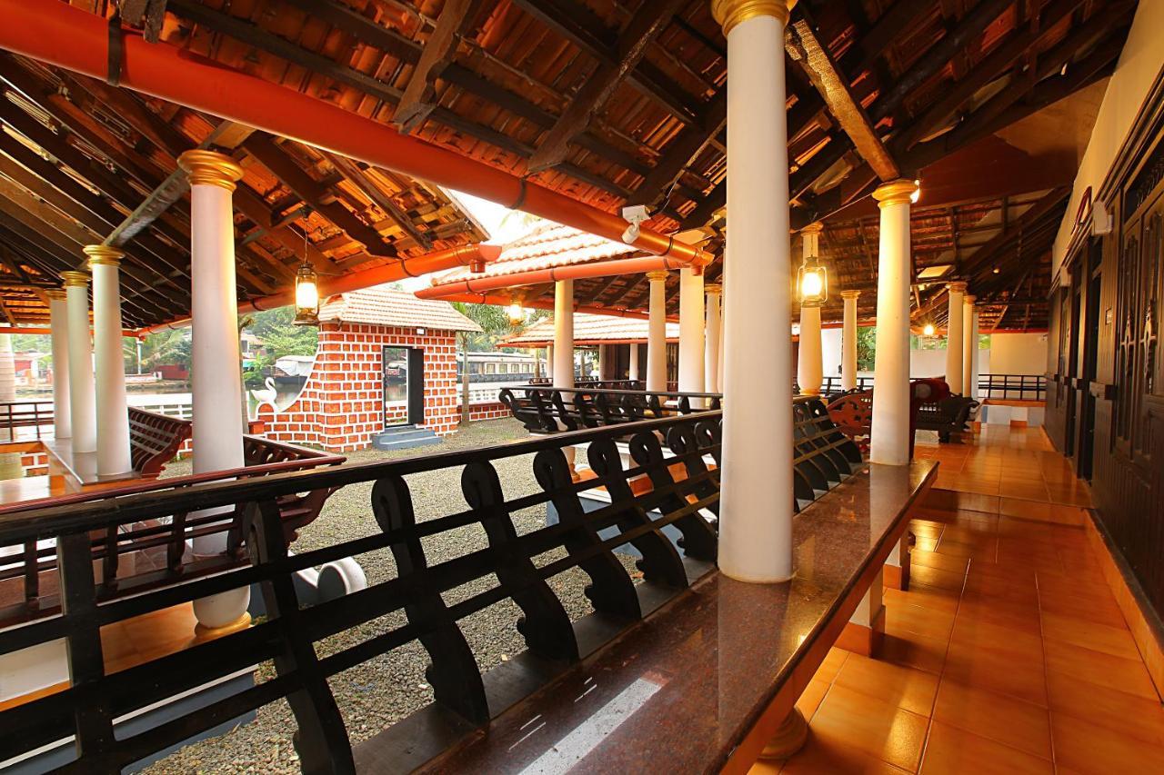 Palmy Lake Resort Alappuzha Exterior photo