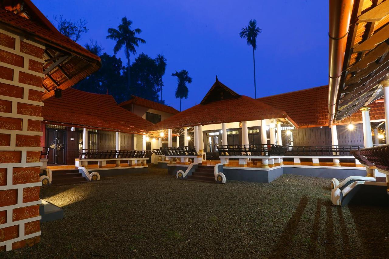 Palmy Lake Resort Alappuzha Exterior photo